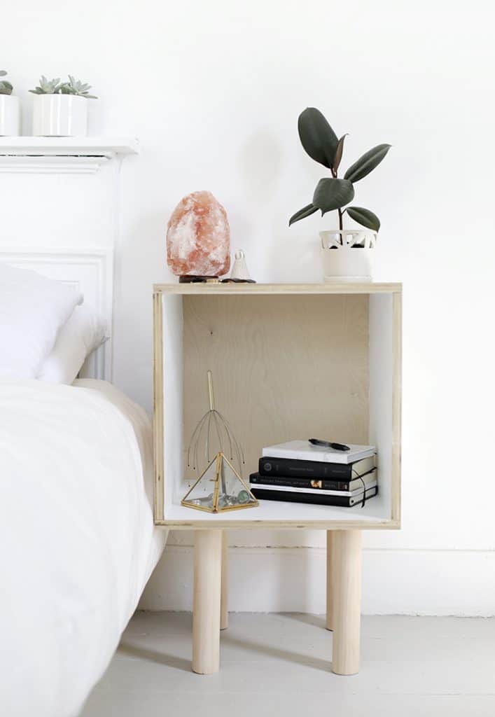 20 DIY Budget Bedside Table Ideas - The Kindest Way