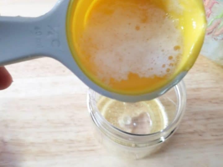 DIY Bug Repellent Recipe - With Free Printable Labels!